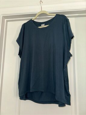 Athleta Relaxed With Ease Top Sz XL